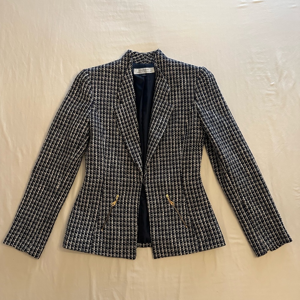 Tahari Navy Blue Tweed Jacket / Blazer Size 2
